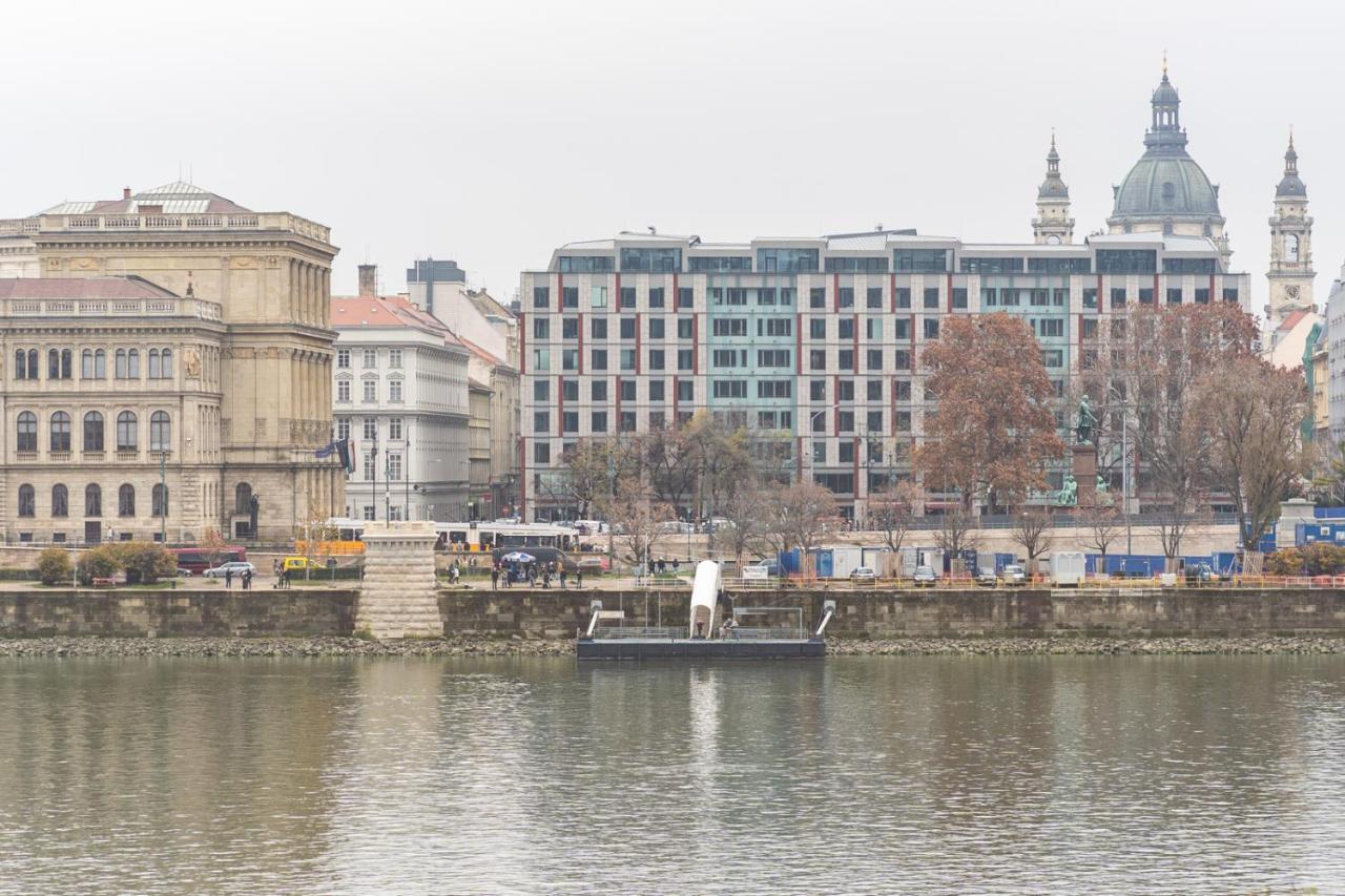 Danube Waterfront View At Chain Bridge Budapeszt Zewnętrze zdjęcie